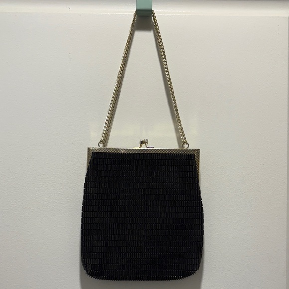Vintage Handbags - Vintage Black and Gold Chain Clutch